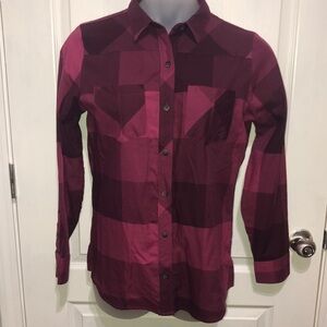 Under Armour Women's  Tradesman Flannel 2.0 Long Sleeve Shirt